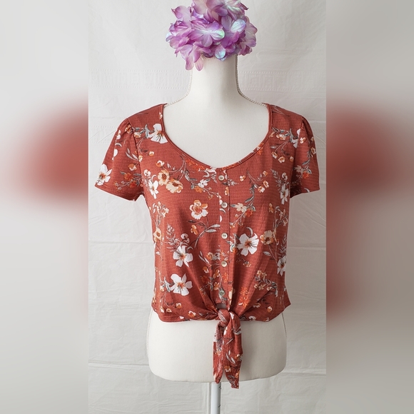 DEREK HEART Tie Floral Short Sleeve Top Casual - Picture 1 of 8